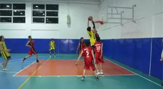 Kulüpler Arası Yıldızlar Basketbol Müsabakaları Sona Erdi