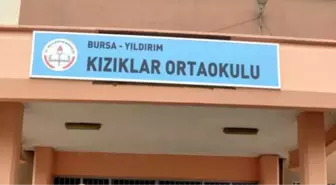 Eski Vali Taşanlar'ın Adını Taşıyan Okulun İsmi Değiştirildi