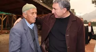 AK Parti Adayı Sadi, Vatandaşlarla Bir Araya Geldi