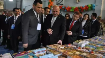 Silopi'de İlk Kez Kitap Fuarı Açıldı