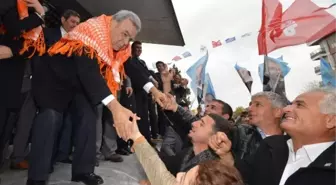 Başkan Kocaoğlu, Menderes Seçim Bürosu'nun Açılışına Katıldı