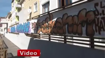 Grafiticiler Kendilerine Destek Veren Başkana Grafiti Yaptılar