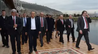 Hereke'de, Binler Başar İçin Toplandı
