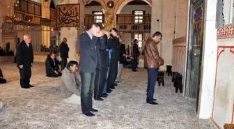 Konya Mevlana Müzesi'nde 89 Yıl Sonra İlk Namaz Kılındı