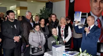 Başkan Hasan Akgün, Belediyeciliğin 'Kitabını' Yazdı