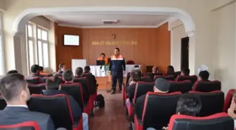 Yükümlülere Temel Afet Bilinci ve Afetlerde İlk 72 Saat Eğitimi Verildi