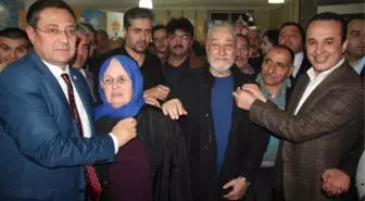 AK Parti Bayraklı'dan Gövde Gösterisi