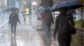 Antalya'da Sağanak Su Baskınına Yol Açtı