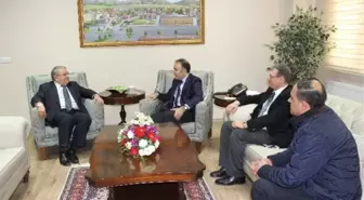 İstanbul Büyükşehir Belediye Başkan Vekili Ahmet Selamet ve İşadamı Özcan Ulu'dan Vali Altıparmak'a...