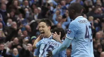 Manchester City'nin Kaptanı Vincent Kompany: Soyunma Odasında 'Dörtlü' Demek Yasak!