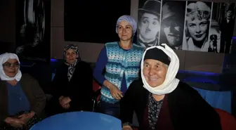 Hayatlarında İlk Kez Sinemaya Gittiler