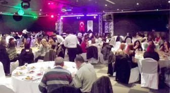 Çorlu'da Öğrenci Velileri Dayanışma Gecesinde Buluştu