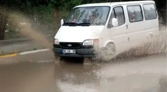 Maraş'ta Sağanak Hayatı Olumsuz Etkilledi