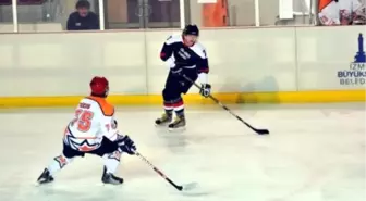 Buz Hokeyinde Şampiyon Belli Oldu