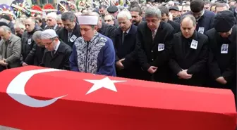 Eski Bakan Özalp, Son Yolculuğuna Uğurlandı