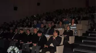 İstiklal Marşı'nın Kabulüne Özel Şiirli Panel Düzenlendi