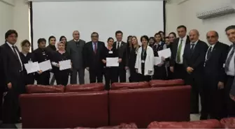 16 Kursiyer 'Diş Protez Yardımcı Personel Eğitimi' Belgelerini Aldı