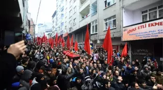 Okmeydanı'ndaki Silahlı Kavgada Öldürülen Gencin Cesedi Adli Tıp'a Gönderildi