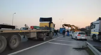 Beylikdüzü'nde İki Tır Çarpıştı: 1 Yaralı