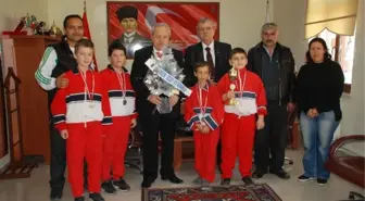 Badminton'da Çanakkale'yi Temsil Edecekler