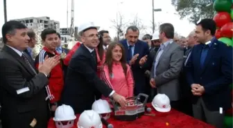 Bakan Şimşek, tenis kompleksinin temelini attı -