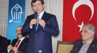 Dışişleri Bakanı Davutoğlu, Filistin Şehidinin Ailesiyle Görüştü