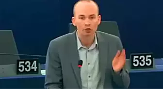 Avrupa Parlamentosu'nda Berkin Elvan Ölümsüzdür Sloganı