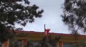 Eleşkirt'te şiddetli rüzgar -