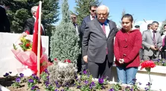 Eskişehir'de Şehitleri Anma Günü ve Çanakkale Deniz Zaferi'nin 99. Yıl Dönümü Törenleri