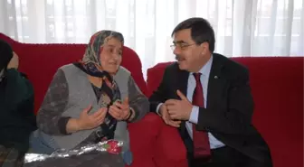 18-24 Mart Yaşlılara Saygı Haftası
