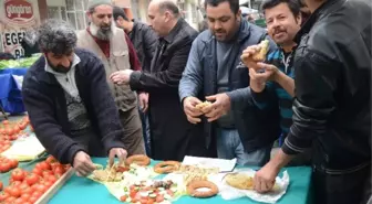 AK Parti Efeler Belediye Meclis Üyesi Adayı Petekkaya Pazar Esnafının Sorunlarını Dinledi