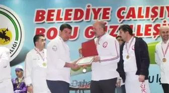 Burhaniye'nin Madalyalı Aşçısı Oldu