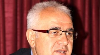 Rize Valisi Çakır, Yılın Doktorunu Ödüllendirdi