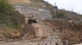 Trabzon'da Kanuni Bulvarı Çalışmalarında Boztepe Tüneli İnşaatı Başladı
