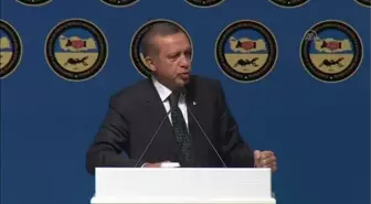 Erdoğan: ''Esnafımızı 'himmet' adı altında topladıkları paralarla aldattılar -