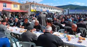 Osmancıklı İş Adamından Yüzlerce Kişiye Yemek