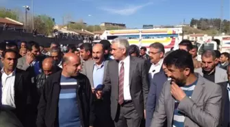 Ak Partili Belediye Başkan Adayları Hayvan Pazarı Esnafının Sorunlarını Dinledi