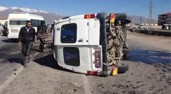 Doğubayazıt'ta Trafik Kazası: 8 Yaralı