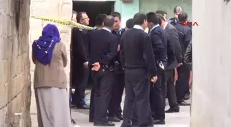 Evinin Garajında İntihar Etti
