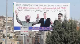 Şivan Perwer'den AK Parti'ye Pankart Tepkisi