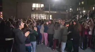 Yurtta kalan öğrencilerden, 'oda' eylemi -