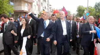 Aydın'da AK Parti'liler Sevgi Yürüyüşünde Buluştu