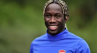 Bacary Sagna'ya Mancehster City de Talip Oldu