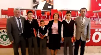 Tırazlar Hüseyin Gümüşlü Ortaokulu Bilgi Yarışmasında Sarıgöl Birincisi Oldu