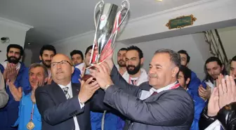 Afyonkarahisar Belediyespor, Voleybolda 2. Lig'e Yükseldi