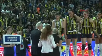 Fenerbahçe, Bayanlar CEV Kupasında da Şampiyon Oldu