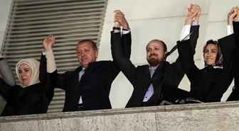 Başbakan Erdoğan'ın Balkon Konuşmasında Ailesi Yanındaydı