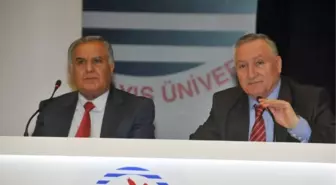 OMÜ'de İlk Gurbet-Kırım Konferansı Verildi