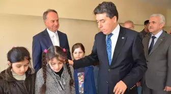 Mardin'de Öğrencilerden Suriyeli Çocuklara Yardım