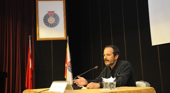 Yazar Akyürek, Üniversiteli Öğrencilerle Buluştu